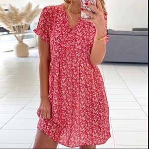 Summer Floral Red Lightweight Mini Shift Dress, Medium